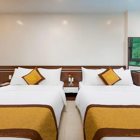 Tung Quang Hotel Dong Khe Sau Exterior photo