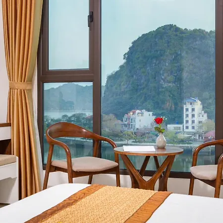 Tung Quang Hotel Dong Khe Sau Exterior photo