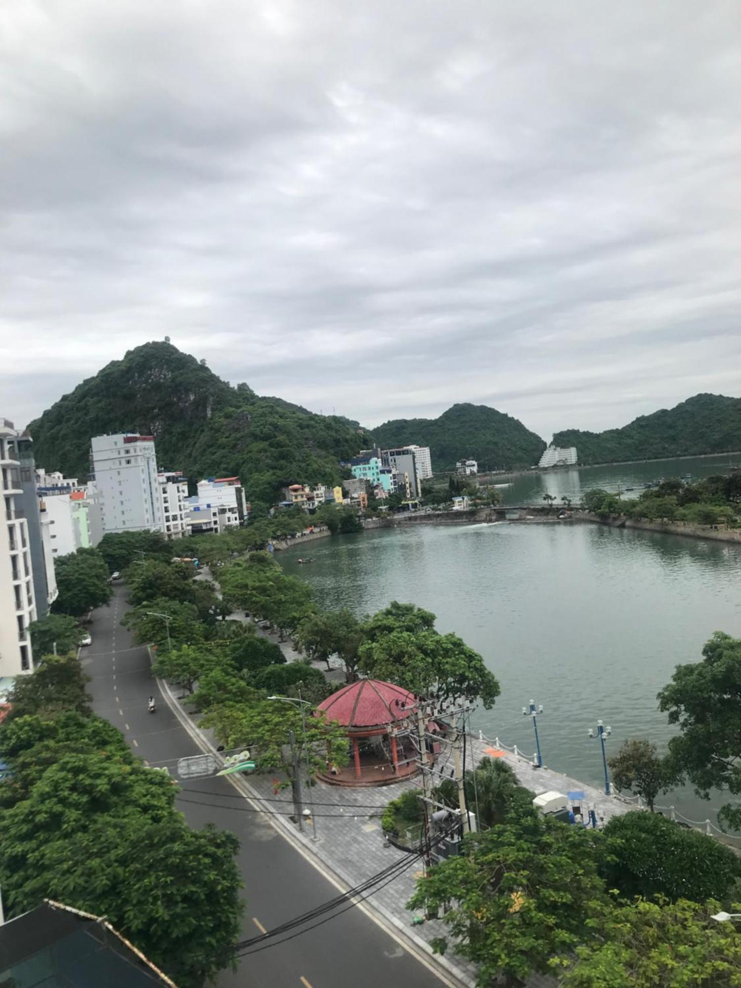 होटल Tung Quang 2*